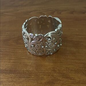 BRIGHTON Retired Madrid Lace, Magnetic hinged bracelet